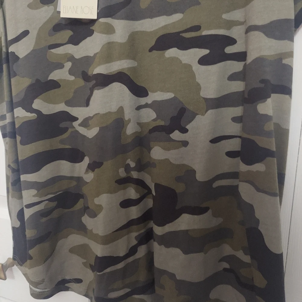 New with tags.  Camo tee 1x - Picture 5 of 16